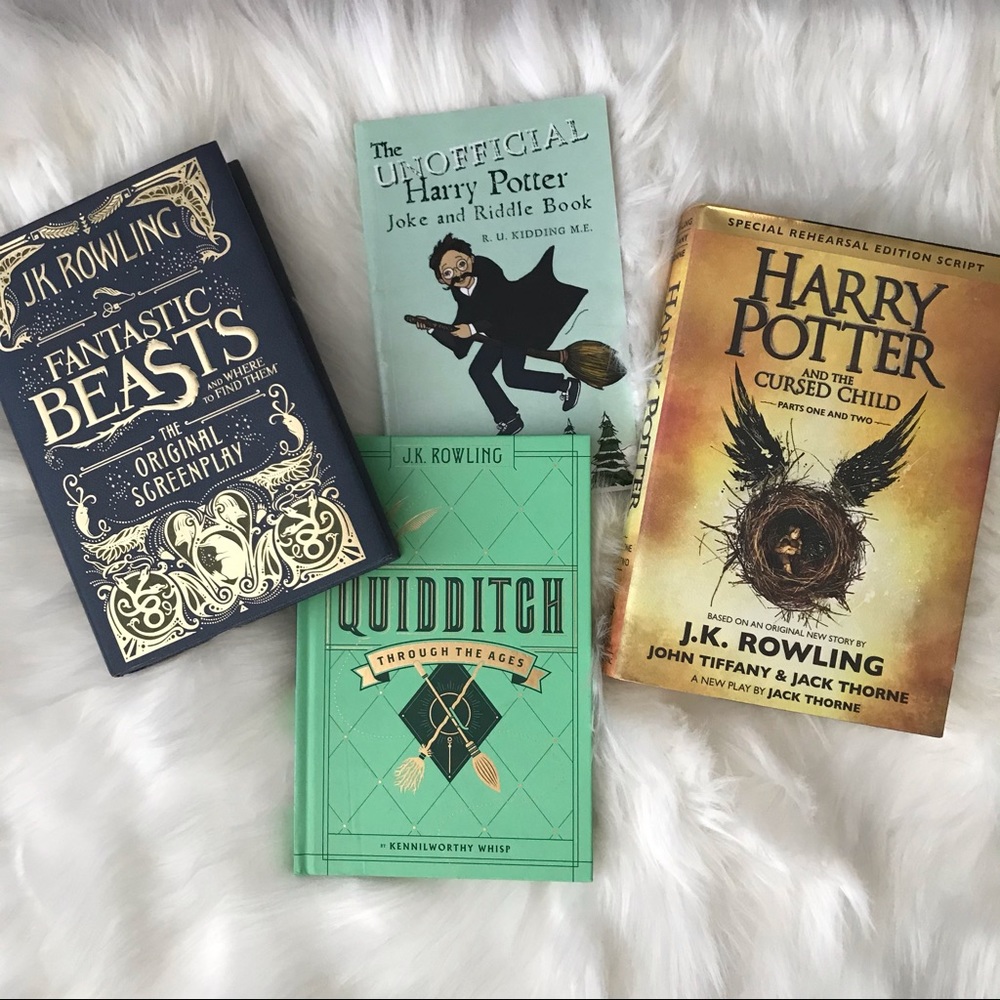 🔺New Harry Potter Book Bundle